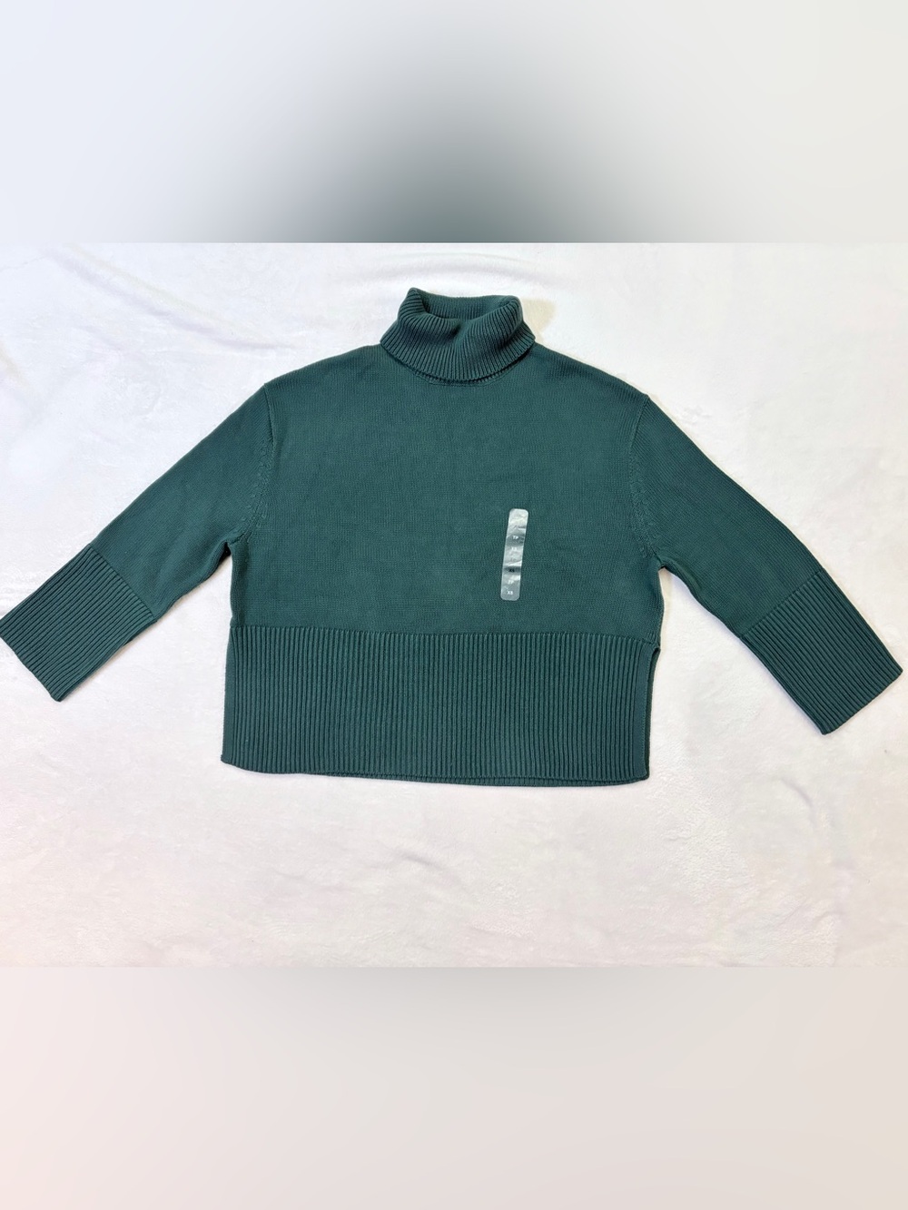 *NWT GAP Split Hem Cropped Relaxed Fit Turtleneck Sweater - Green 100% Cotton